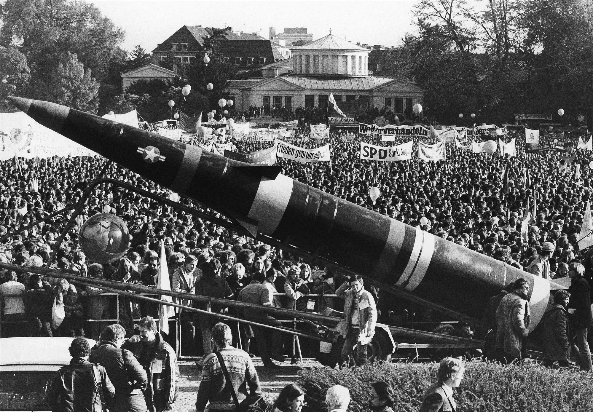 Η Ευρώπη στο όριο της πυρηνικής αντιπαράθεσης-2