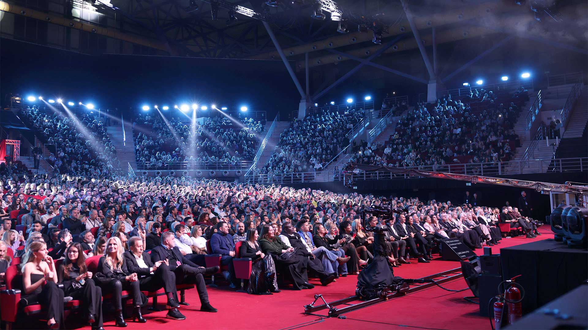 Νοσταλγία και αμηχανία: Πήγαμε στον Εθνικό Τελικό της Eurovision 2025-1