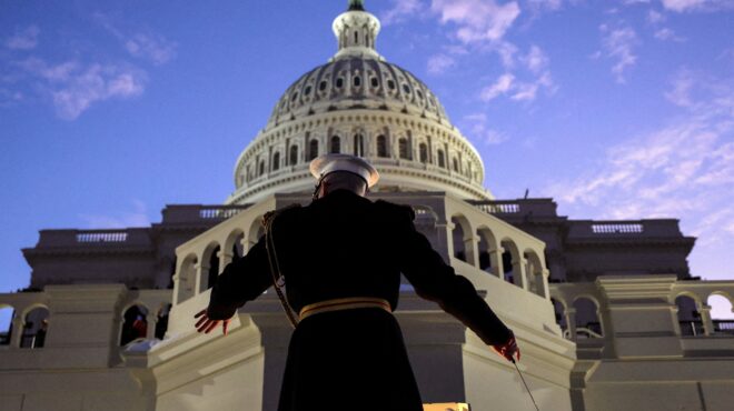 ηπα-εμφύλιος-στην-αυλή-του-τραμπ-563415481