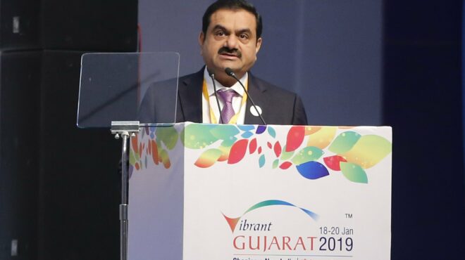 κλείνει-η-hindenburg-που-κυνήγησε-κολοσσούς-563421574