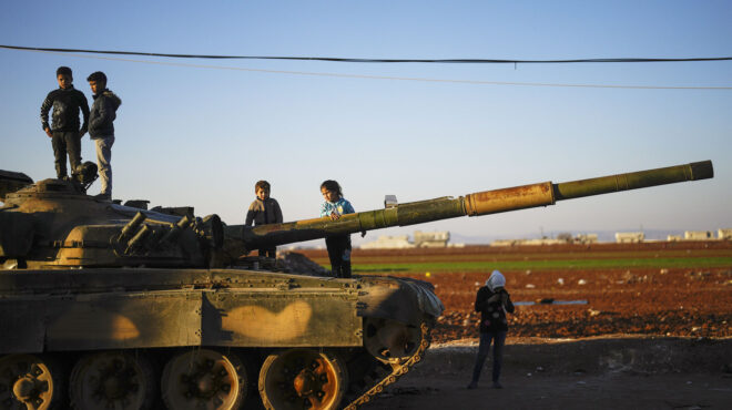 εξοδο-από-τη-συρία-φέρεται-να-εξετάζει-563443237