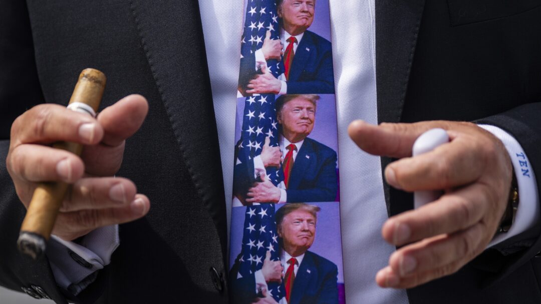 σάιμον-σίμπαγκ-μοντεφιόρε-στην-κ-πο-563402077