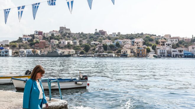 είναι-καλή-ιδέα-η-μία-θητεία-563419018