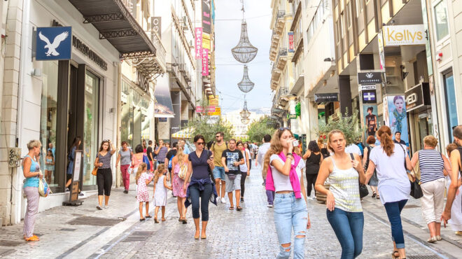 σταθερή-ανάπτυξη-στην-ελλάδα-έως-το-2026-β-563436262