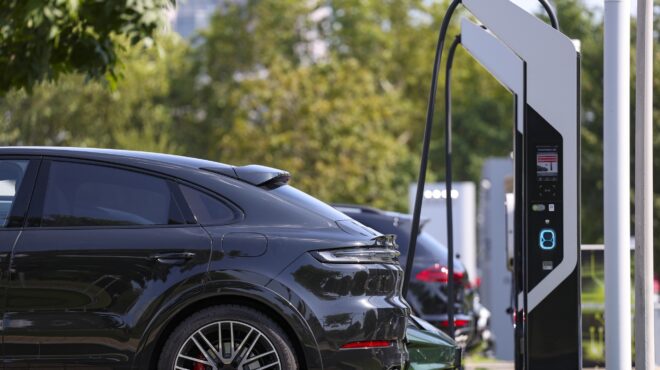 επιδοτήσεις-για-ηλεκτροκίνητα-αυτοκ-563433130