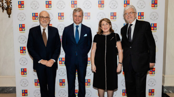 με-ιστορίες-από-το-παρελθόν-και-βλέμμα-563441629