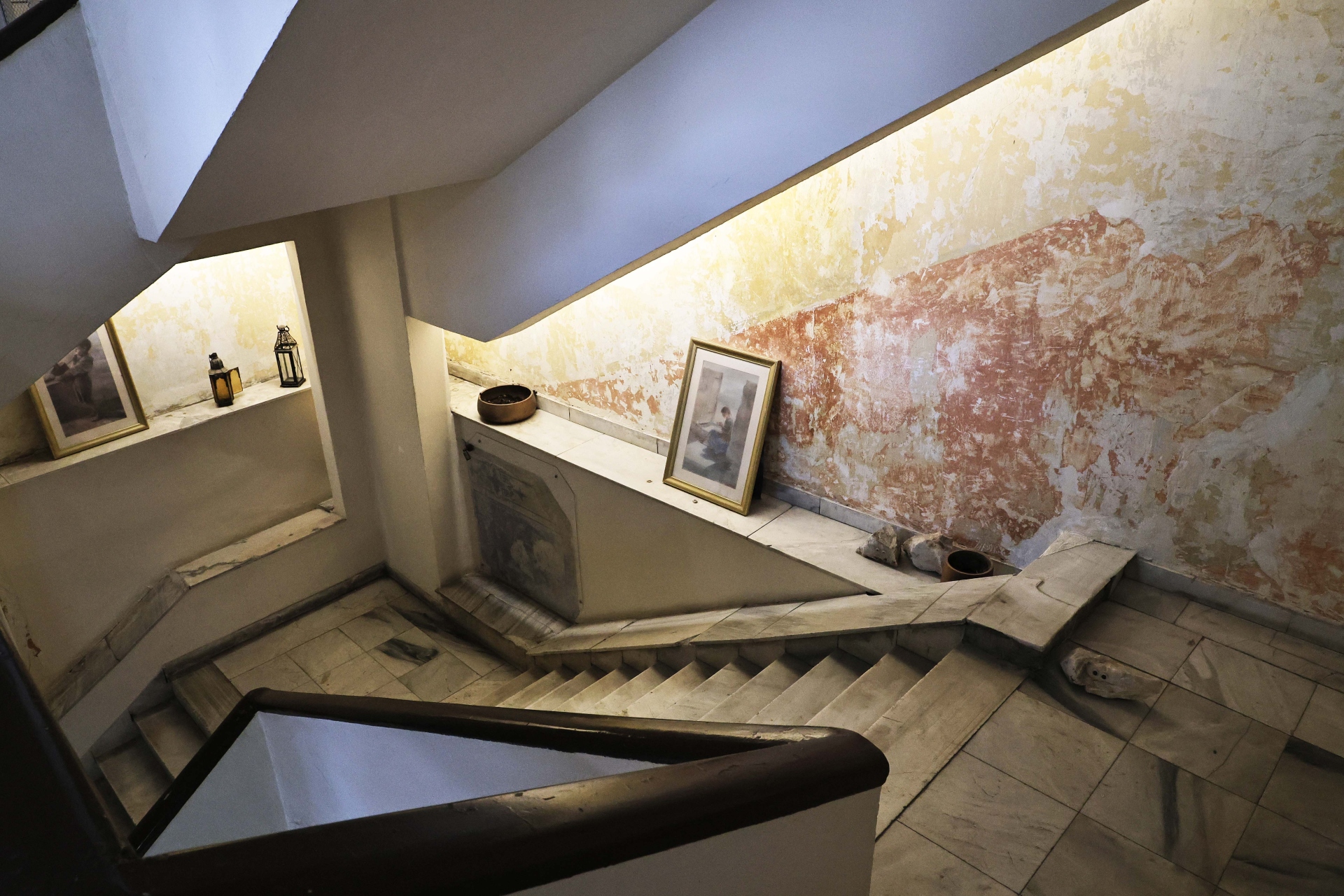 Στοά Καΐρη: Εκεί που η παλιά Αθήνα συναντά τα Airbnb-10