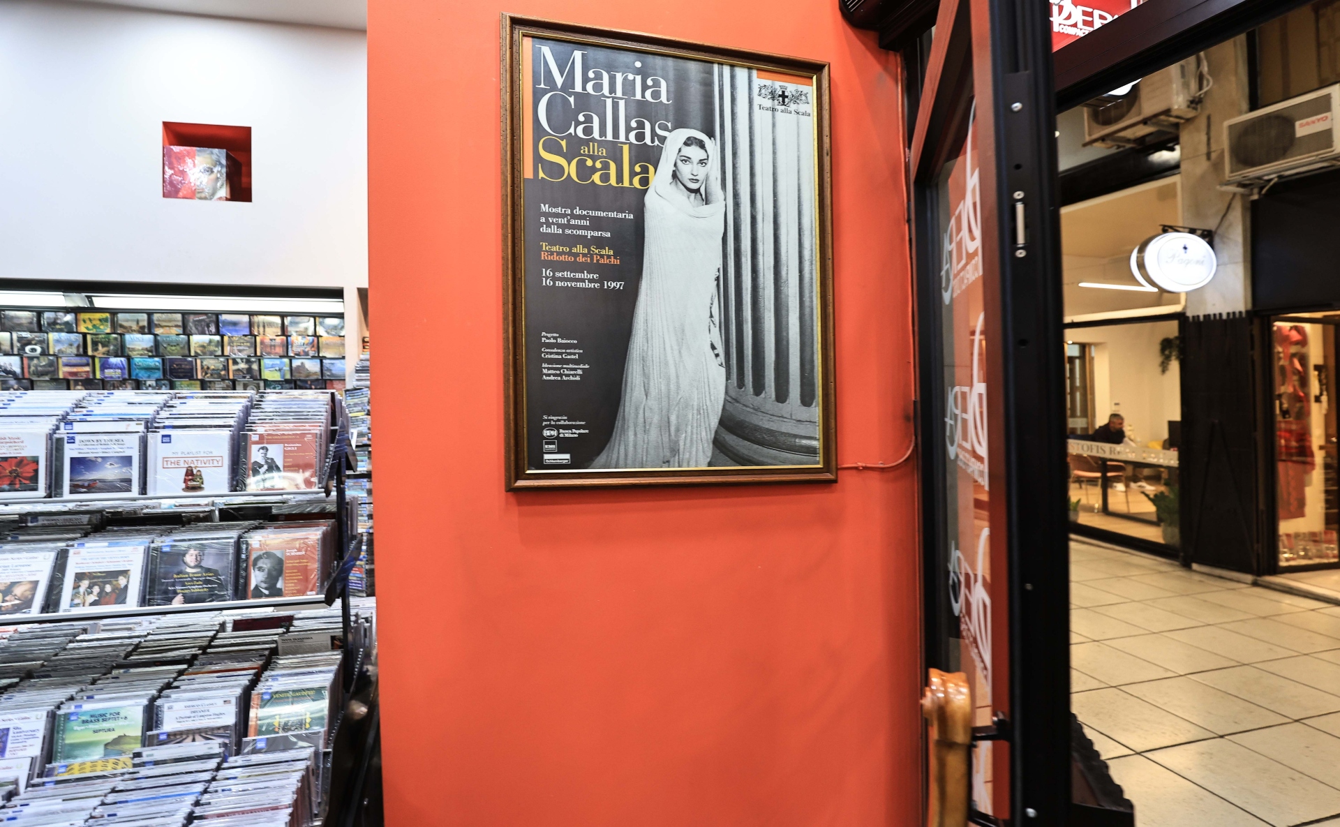 Στοά Οπερας: Περπατώντας σε πεντάγραμμα-2