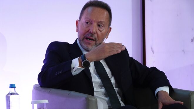 στουρνάρας-εκλεισε-τα-σενάρια-για-την-563400403