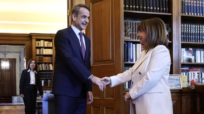 σακελλαροπούλου-εύσημα-από-τον-μητσο-563427472