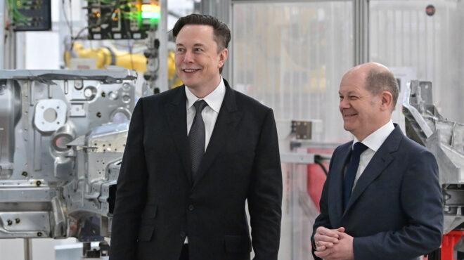 το-δίλημμα-της-ε-ε-απέναντι-στον-μασκ-563403382