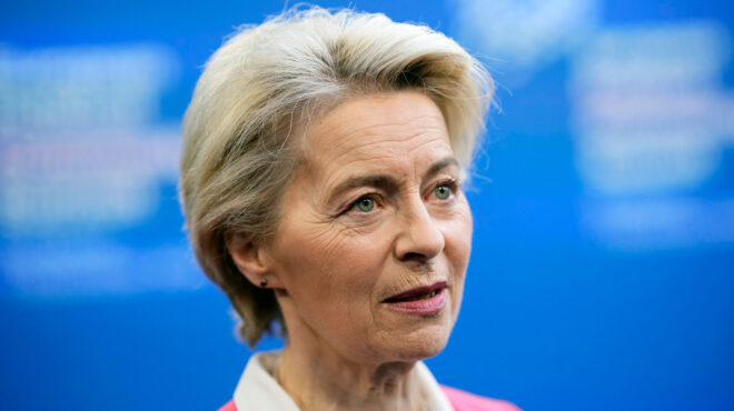 φον-ντερ-λάιεν-στην-πρόεδρο-της-κομισι-563418484