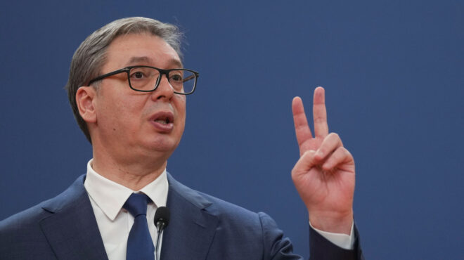 σερβία-βούτσιτς-πάνω-από-το-50-των-υπο-563438782