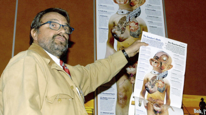 ο-άνθρωπος-που-έκανε-τα-πουλόβερ-της-benetton-563416570