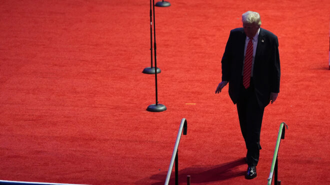 ντόναλντ-τραμπ-ο-οδηγός-της-ορκωμοσ-563425705