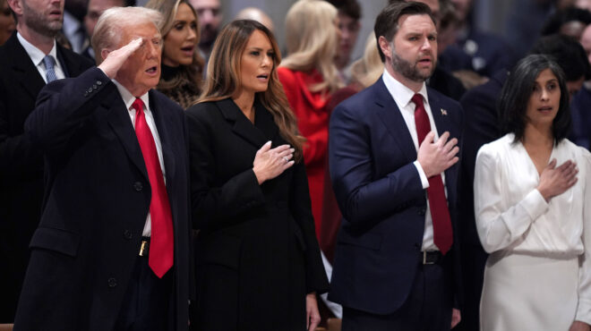 οι-πρώτες-ριπές-και-η-δειλή-κυβίστηση-563430265