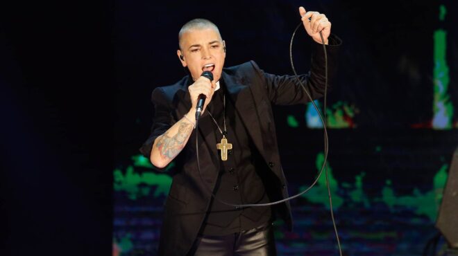 σινέντ-ο-κόνορ-στο-φως-η-διαθήκη-της-μ-563437699