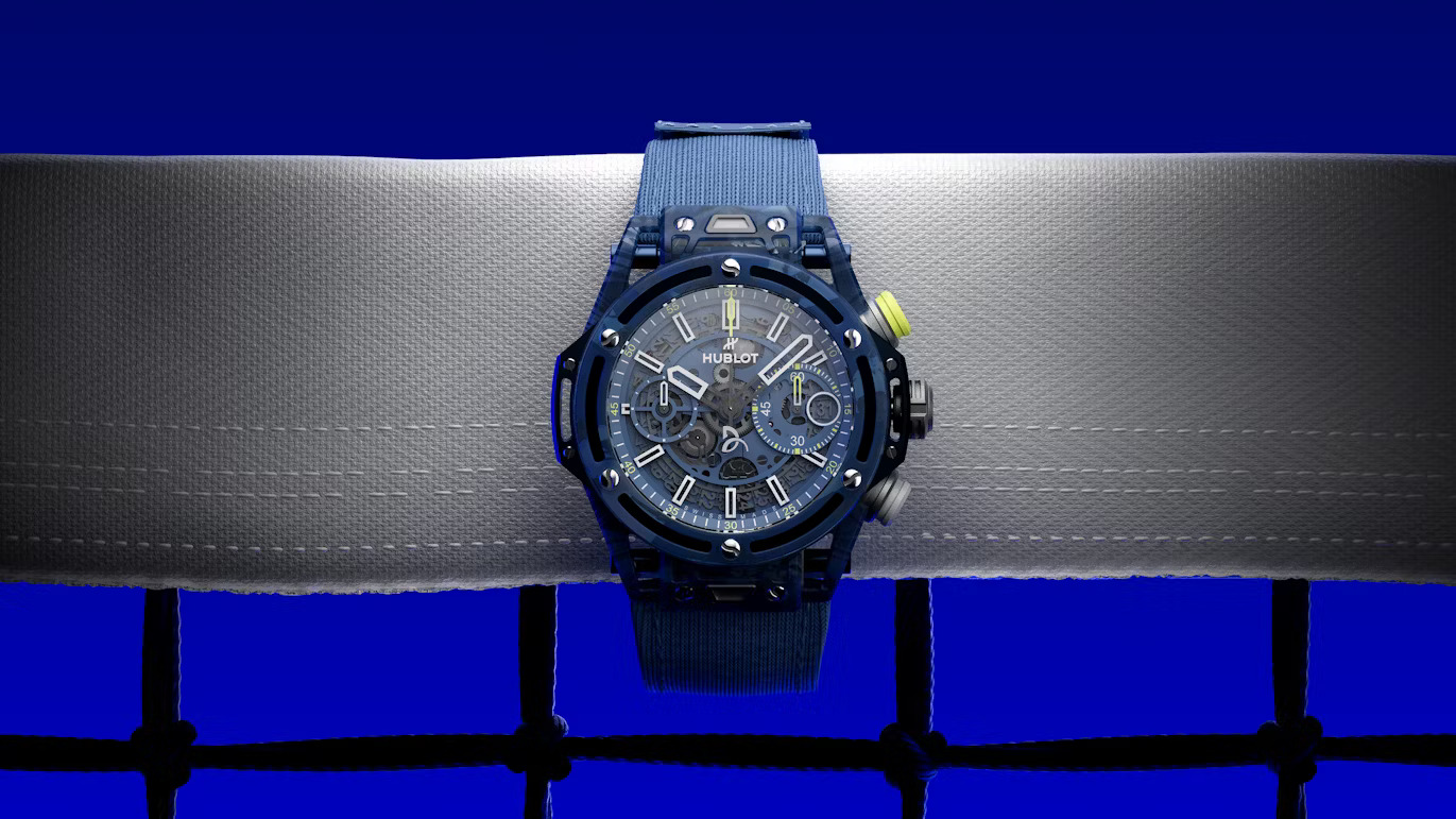 Κατέφθασαν τα πρώτα (εντυπωσιακά) ρολόγια του 2025-6