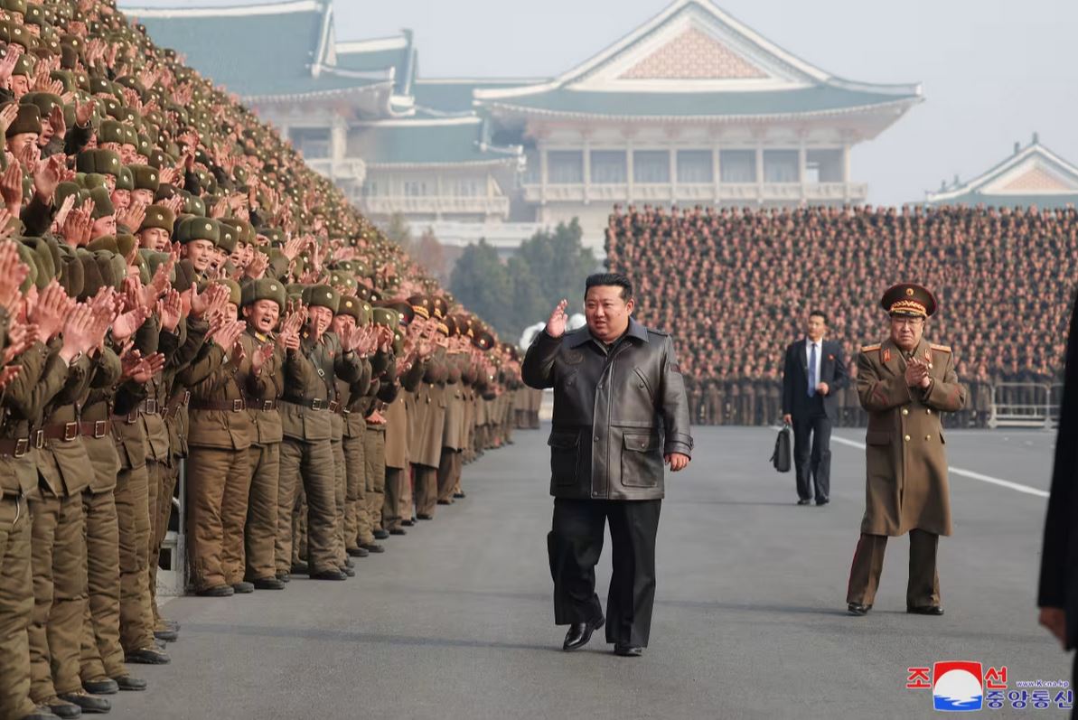 Ουκρανία: Βορειοκορεάτες στην πρώτη γραμμή – Η στρατηγική του «ανθρώπινου κύματος»-1