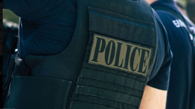 βουλή-καμπάνα-στον-αστυνομικό-για-τ-563406631