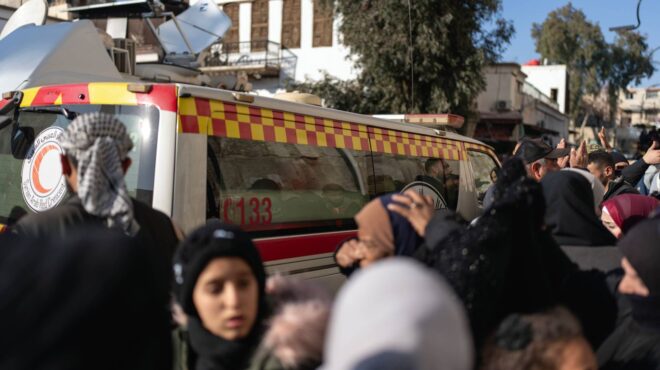 συρία-τουλάχιστον-τρεις-άνθρωποι-ποδ-563410708