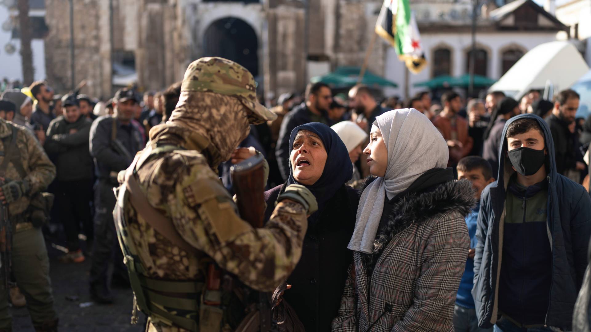 Συρία: Τουλάχιστον τρεις άνθρωποι ποδοπατήθηκαν μέχρι θανάτου στο τέμενος Ουμαγιάντ της Δαμασκού-1