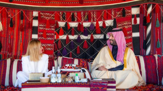 συμφωνίες-ύψους-10-δισ-δολ-υπέγραψαν-σα-563440123