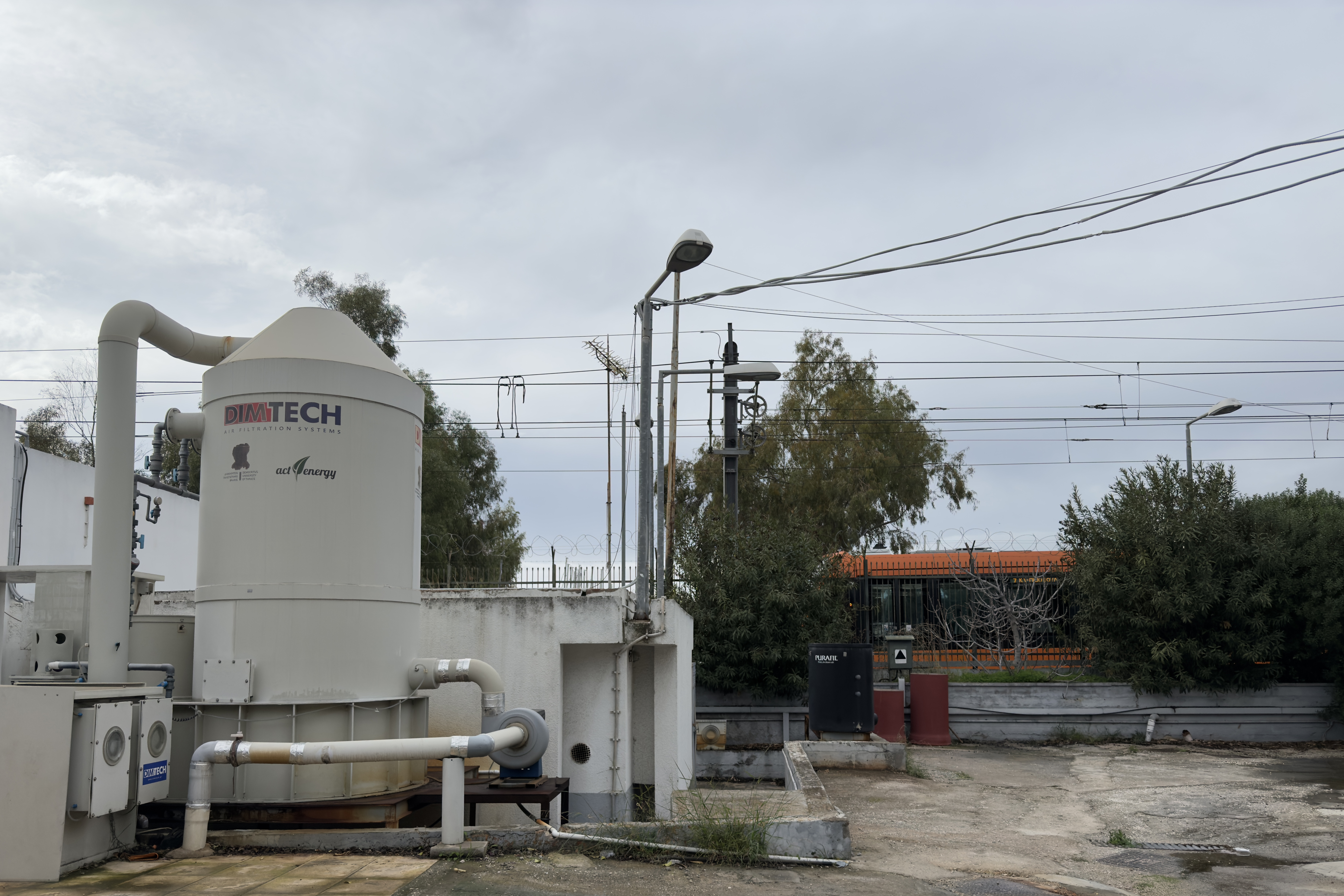 Οι αγωγοί που «πνίγουν» την Αθηναϊκή Ριβιέρα-1