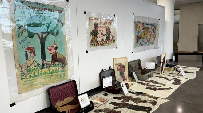 ο-καραγκιόζης-ανοίγει-τις-βαλίτσες-το-563416366