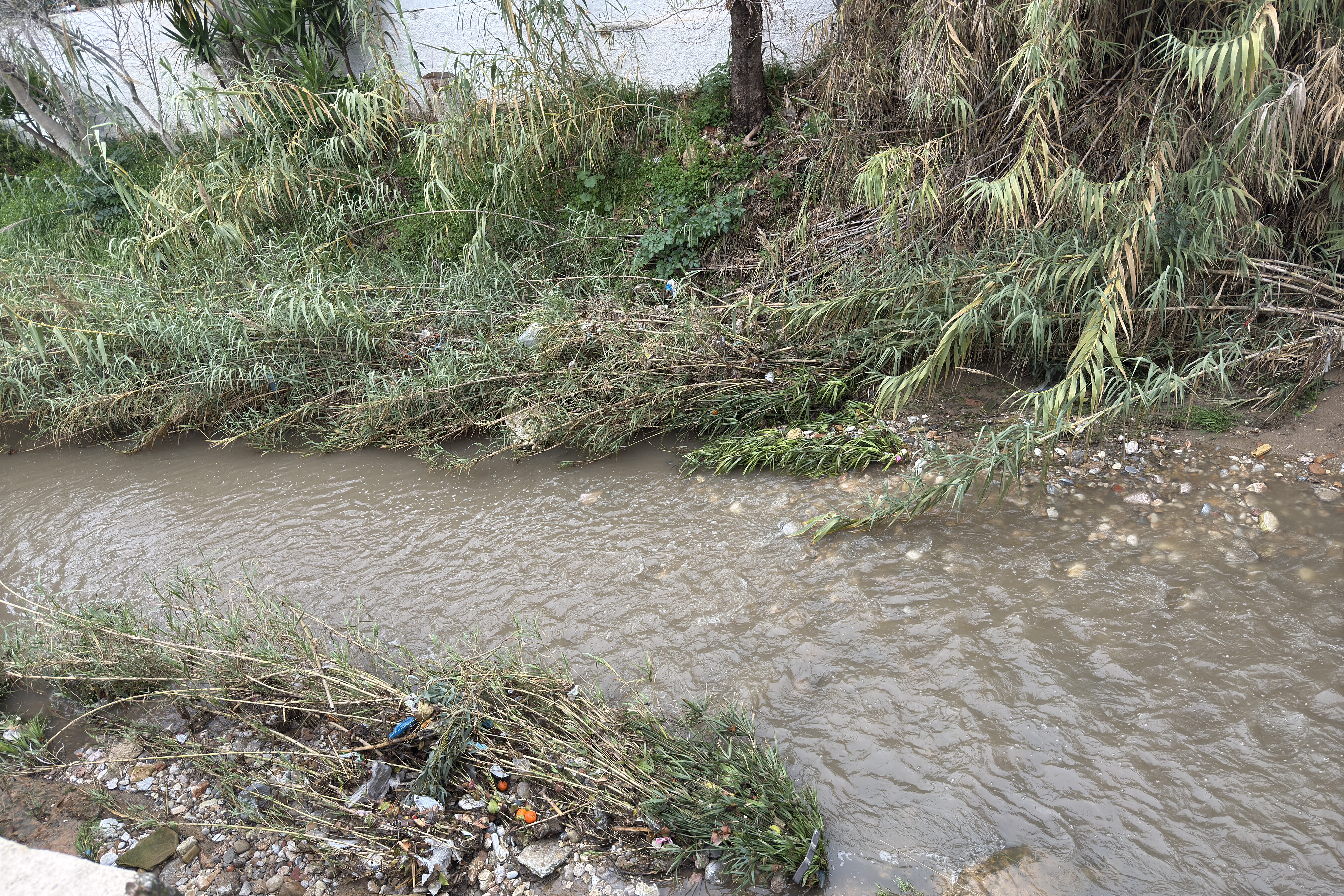 Οι αγωγοί που «πνίγουν» την Αθηναϊκή Ριβιέρα-8