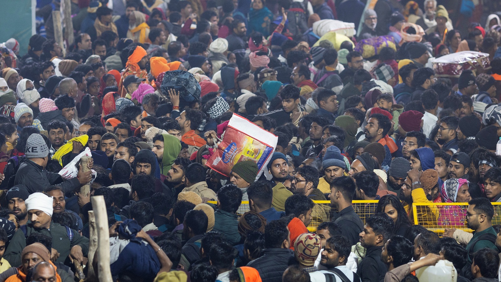 Ινδία: Τουλάχιστον 15 νεκροί σε ποδοπάτημα κατά τη διάρκεια προσκυνήματος-2