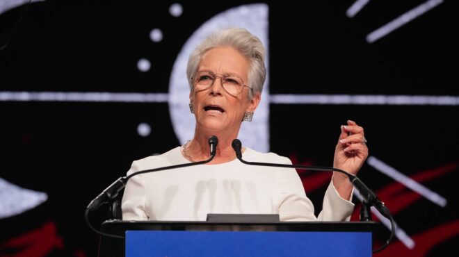 ηπα-η-τζέιμι-λι-κέρτις-θα-στηρίξει-με-1-ε-563409181