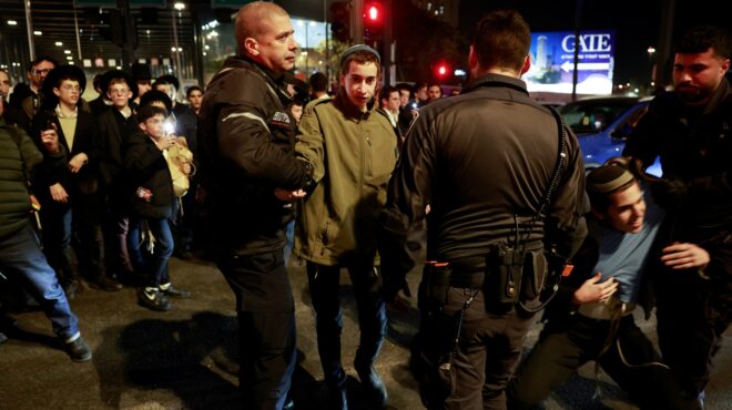 γάζα-20-νεκροί-σε-βομβαρδισμούς-του-ισρ-563419597