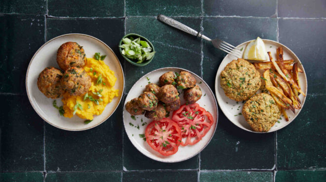 mπιφτέκια-μπέργκερ-και-κεμπάπ-χωρίς-εν-563408572