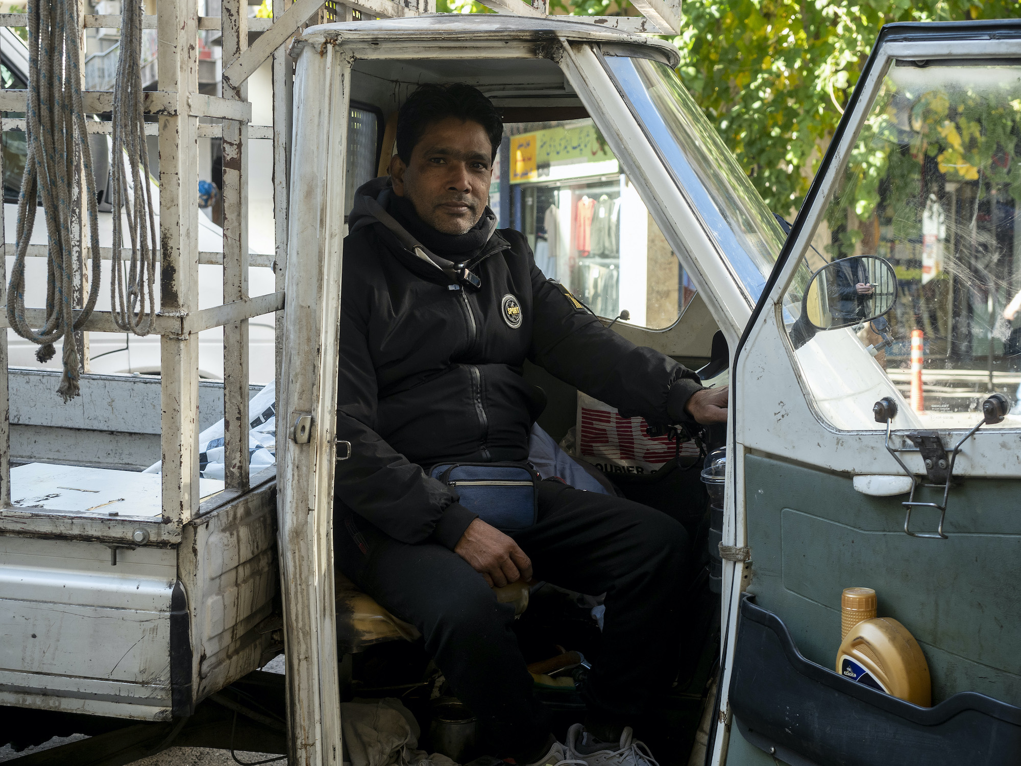 Οι «δύτες» των κάδων δικτυώνονται-5