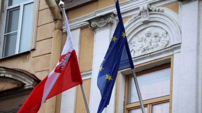 η-πολωνία-αναλαμβάνει-την-εναλλασσόμ-563398705