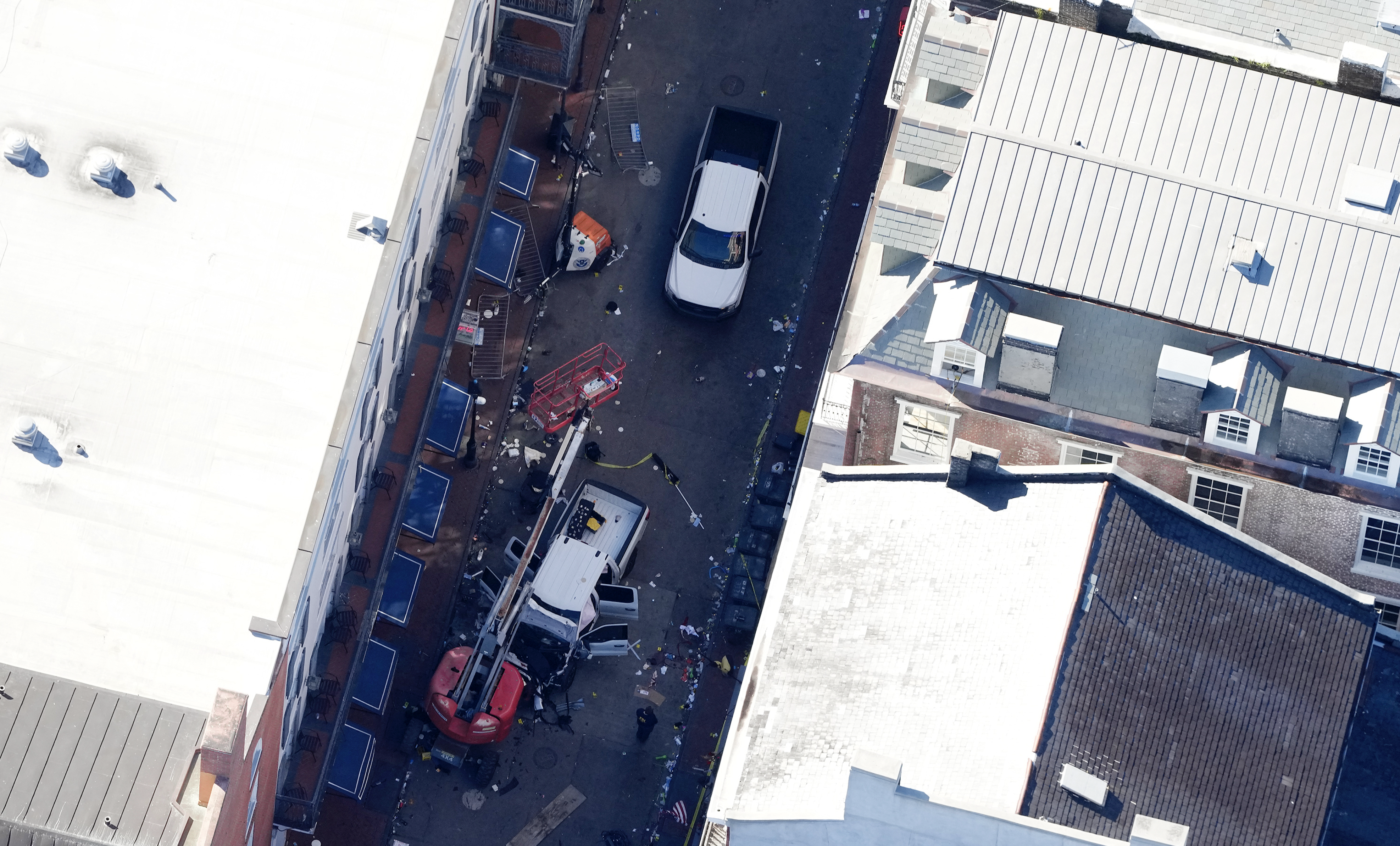 Νέα Ορλεάνη: Ο δράστης είχε όπλα και σημαία του Ισλαμικού Κράτους – Ερευνούν για συνεργούς-2