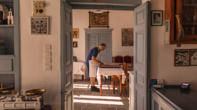 ζαχαροπλαστείο-θεοδώρου-σίφνος-91-χρόν-563413765