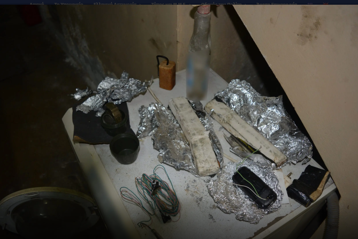 Κρήτη: Εντοπίστηκε νέο «οπλοστάσιο» με εκρηκτικά, πιστόλια και χιλιάδες φυσίγγια-2