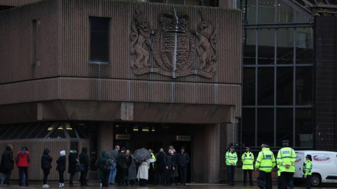 βρετανία-κάθειρξη-52-χρόνων-στον-έφηβο-563432266