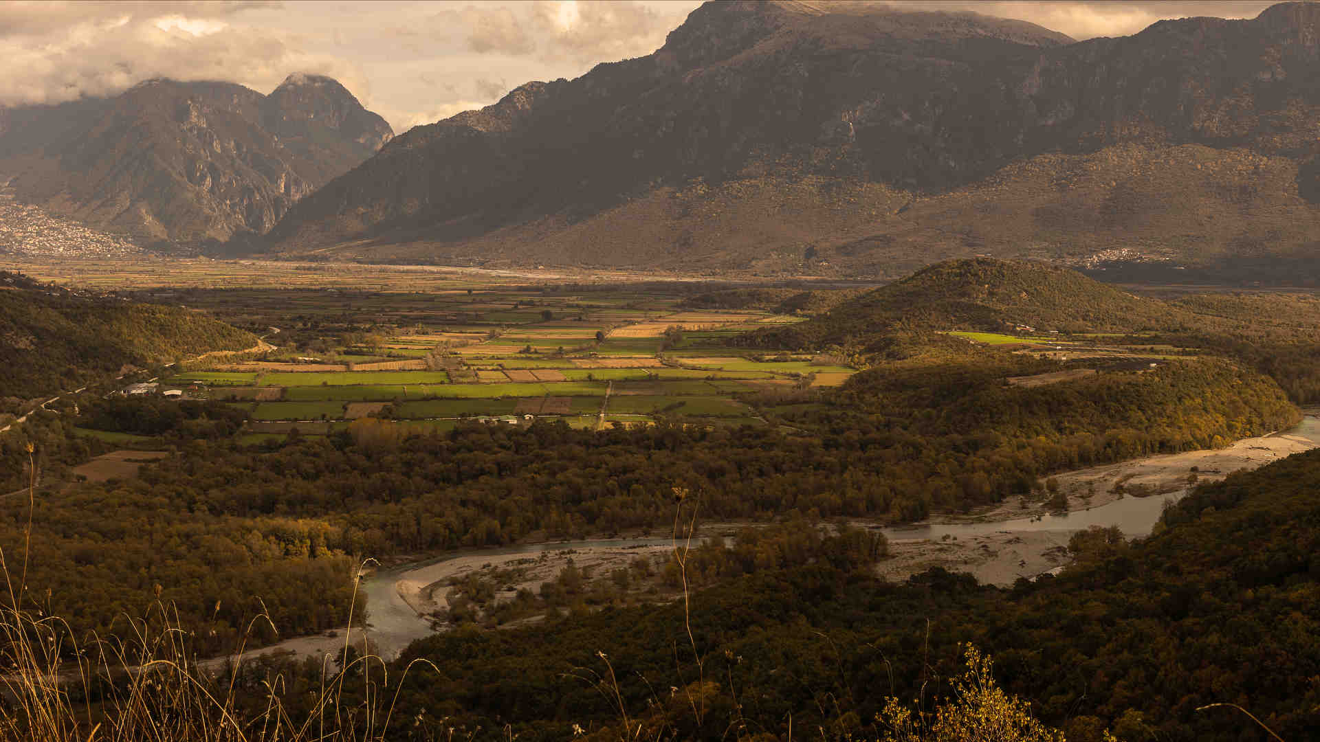 Πίνδος: τα τρία ποτάμια και οι μύθοι τους-1