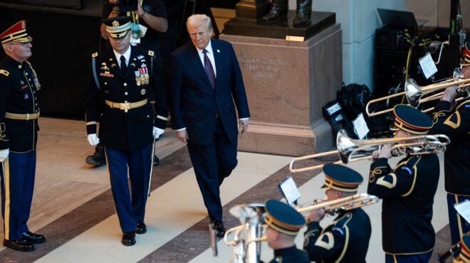 politico-γιατί-το-κίεβο-στρέφεται-στον-τραμπ-563427517