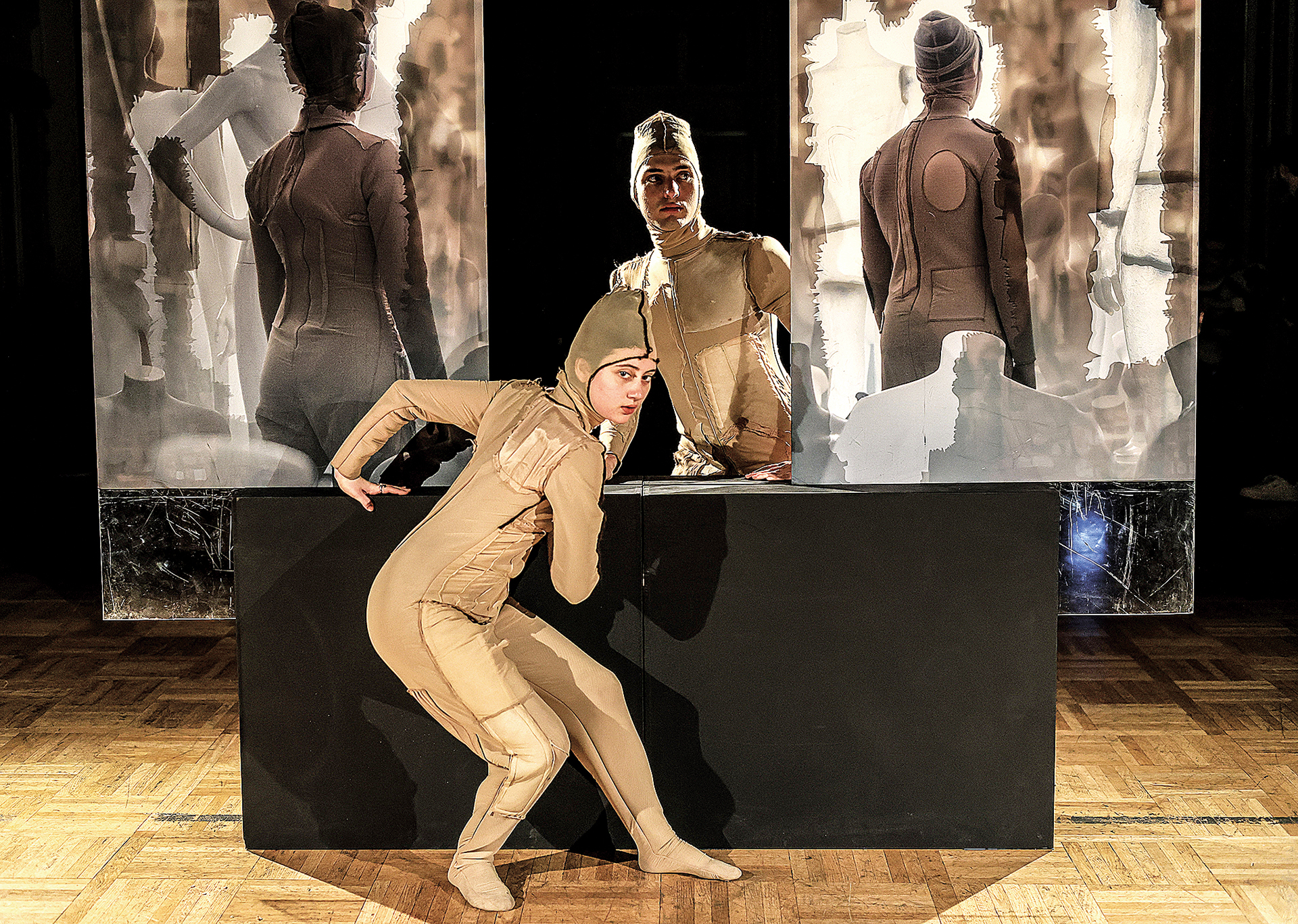 «Ολα είναι αληθινά, αλλά και όχι»-1