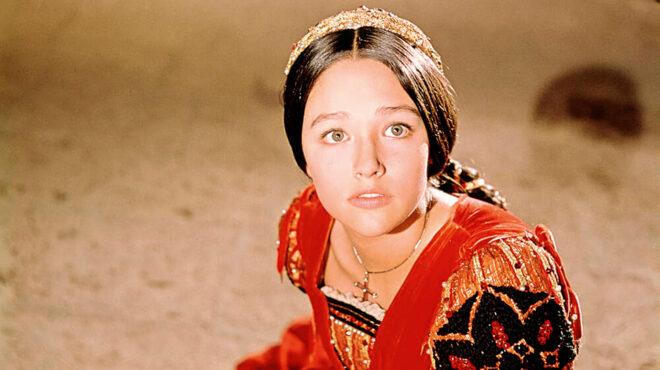 η-μορφή-σύμβολο-της-ολίβιας-χάσεϊ-563400937