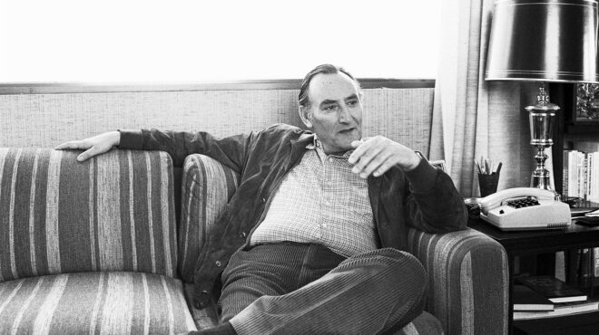 πλούσια-διαδρομή-σε-όλο-το-πολιτικό-φά-563436607