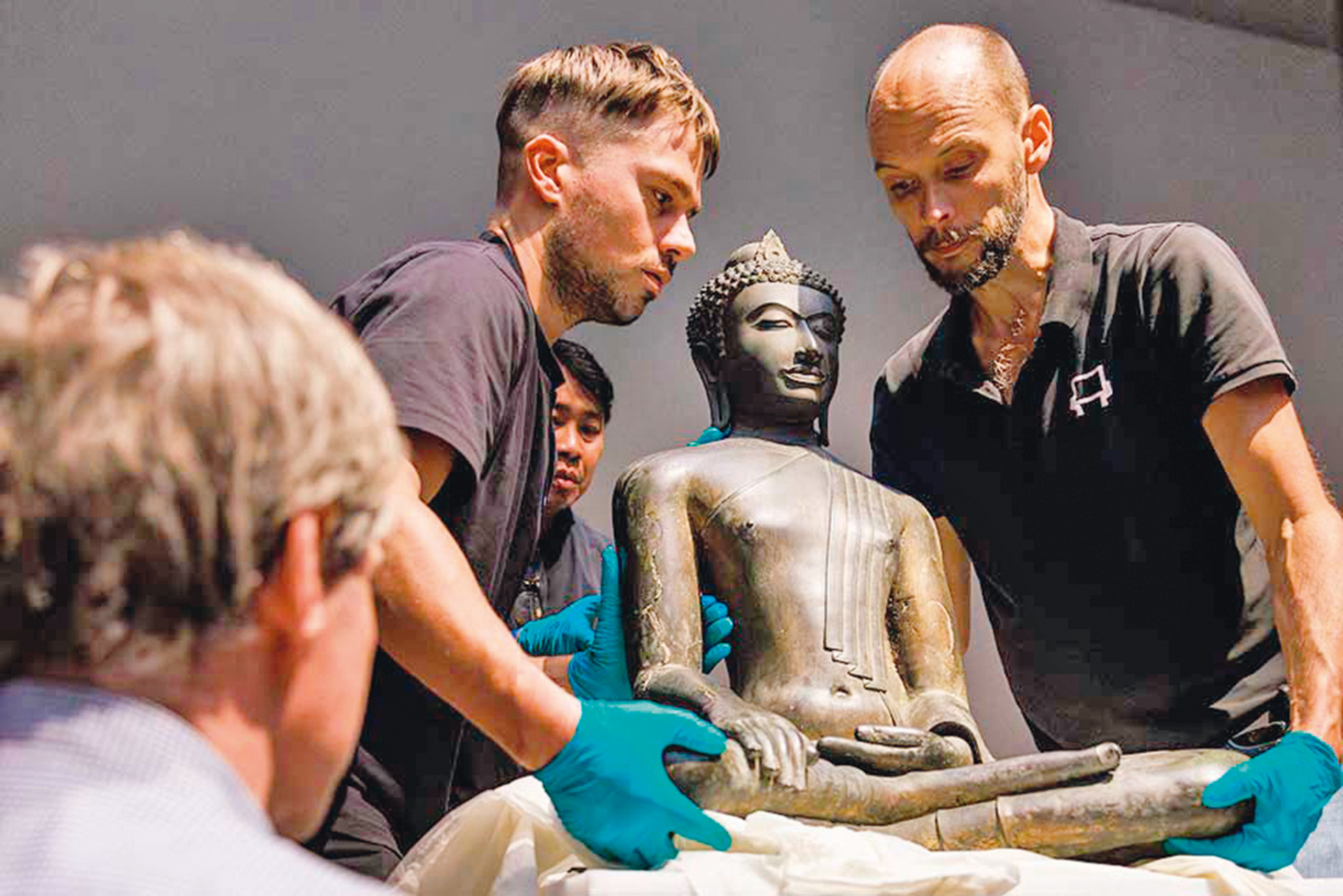 Η μορφή-σύμβολο της Ολίβιας Χάσεϊ-5