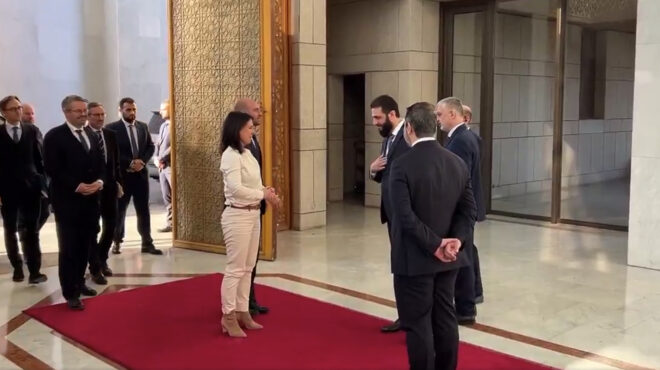 οι-ευρωπαίοι-επιστρέφουν-δειλά-στη-συ-563401321