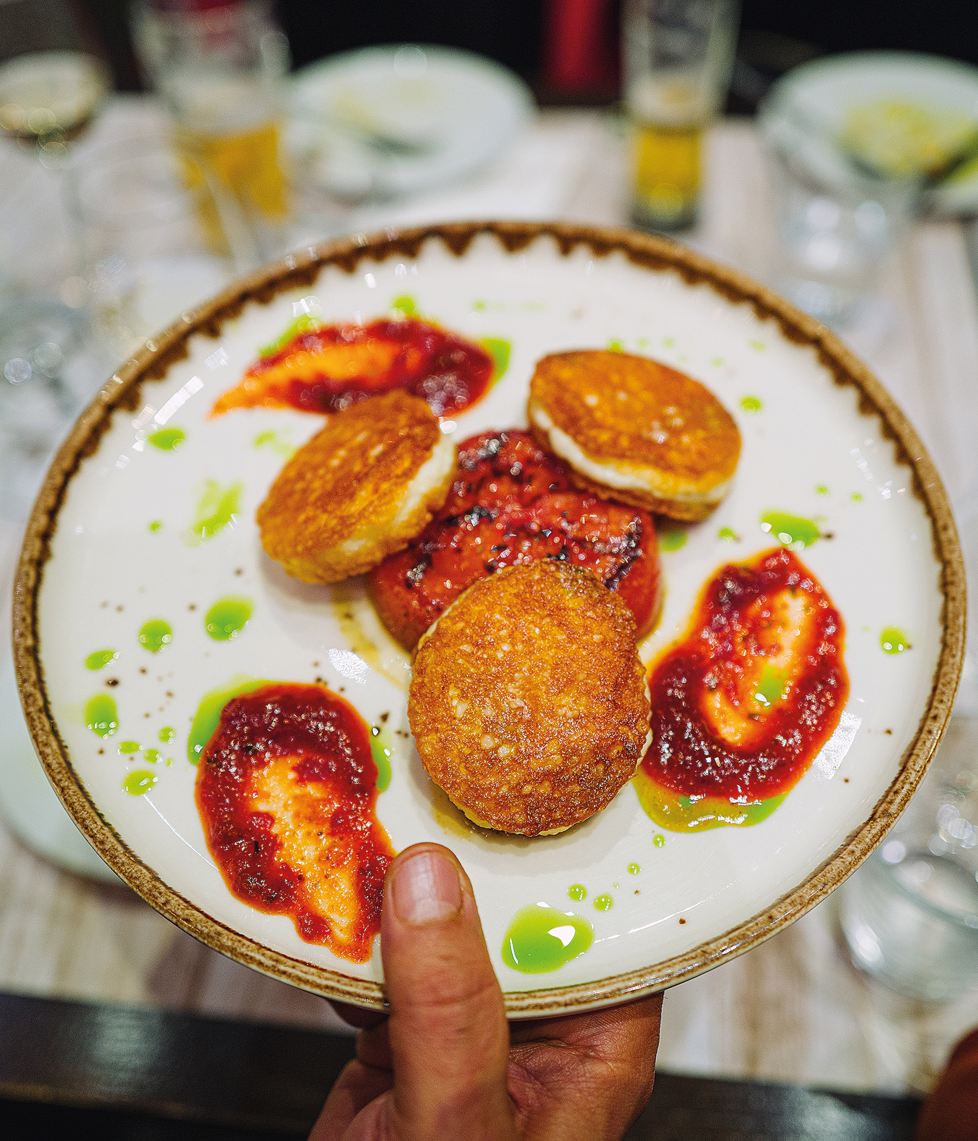 Για κεμπάπια και κεφτέδες σουτ μακάλο στη Φλώρινα-1