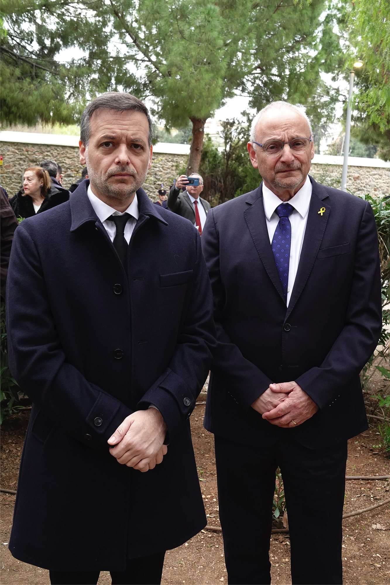 Συγκίνηση και πλήθος προσωπικοτήτων στις εκδηλώσεις μνήμης για το Ολοκαύτωμα-1