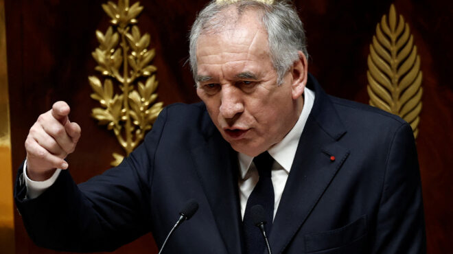 ο-μπαϊρού-επέλεξε-τη-διαπραγμάτευση-γ-563417848